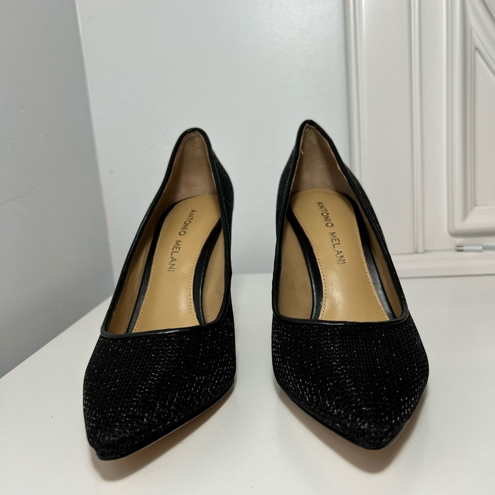Black sparkly pumps